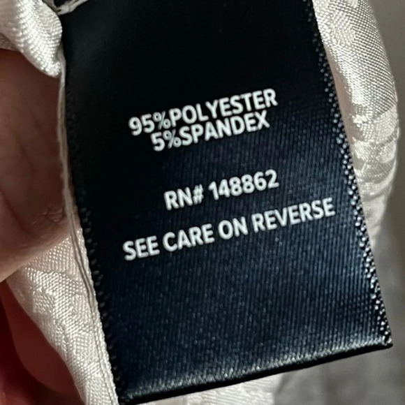 TORRID • IVORY JACQUARD BUTTON FRONT BLOUSE - Picture 5 of 8